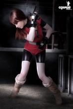 Resident Evil Claire nude cosplay 3